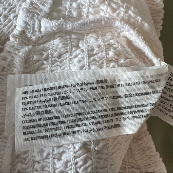 NWOT Abercrombie & Fitch Short Sleeve Smocked Waist Top - Picture 9 of 11